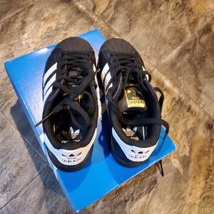 Kids Adidas Sneakers